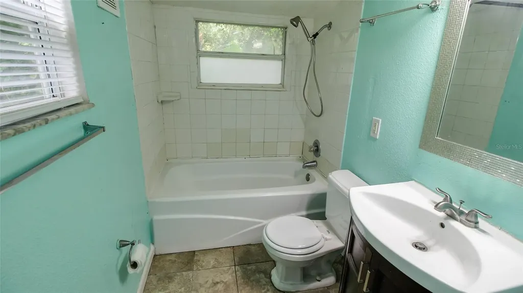 1709 Cloverlawn Avenue Orlando FL 32806