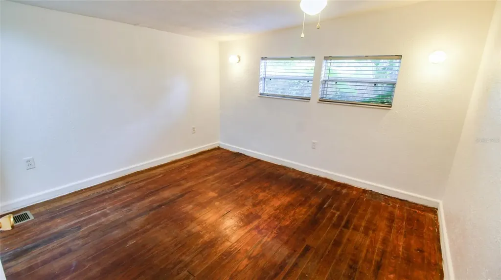 1709 Cloverlawn Avenue Orlando FL 32806