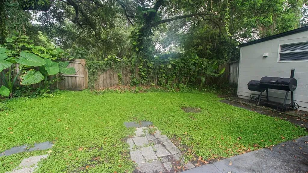 1709 Cloverlawn Avenue Orlando FL 32806