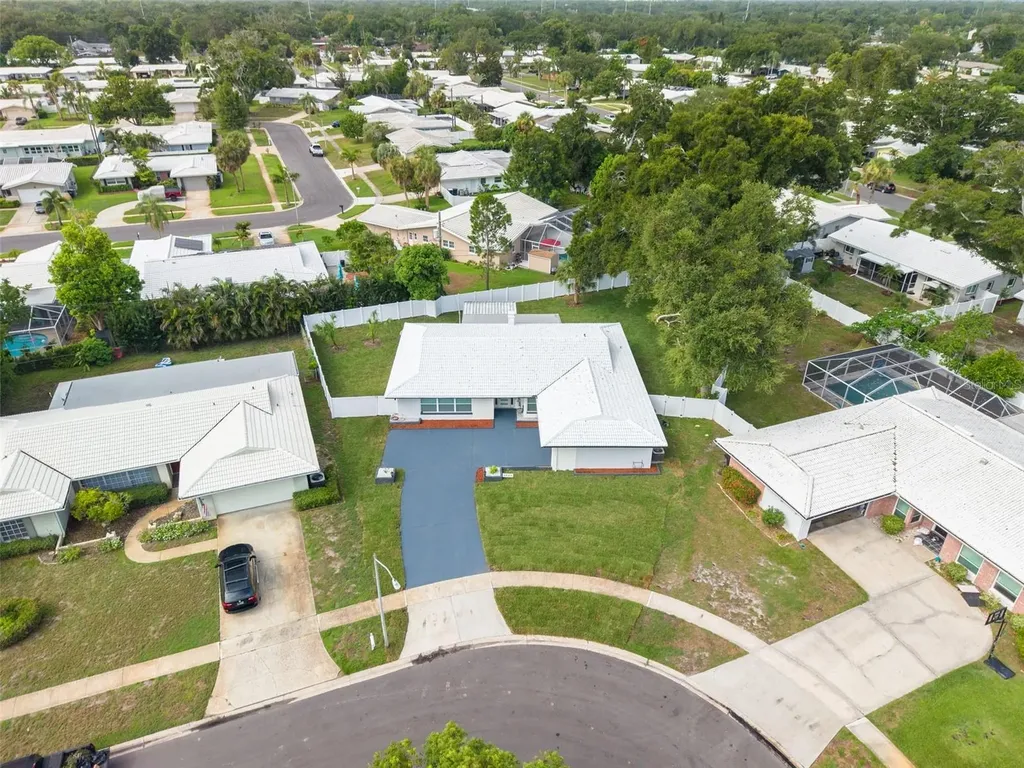 2065 Envoy Court Clearwater FL 33764