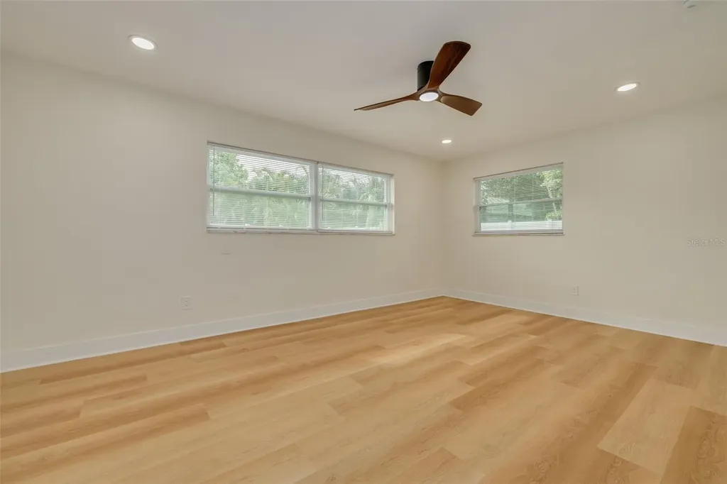 2065 Envoy Court Clearwater FL 33764