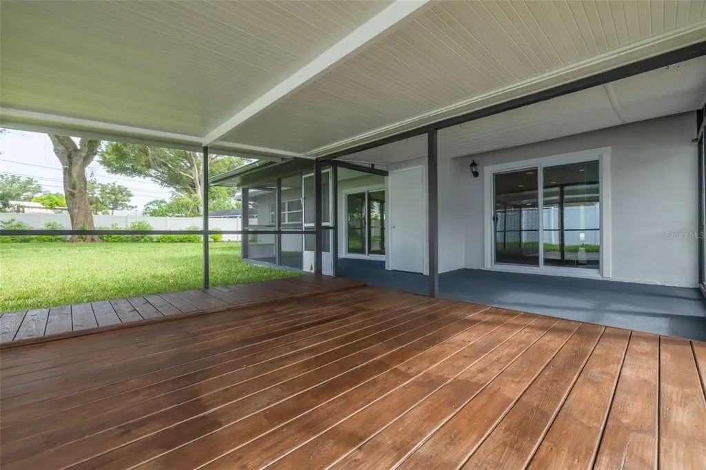 2065 Envoy Court Clearwater FL 33764
