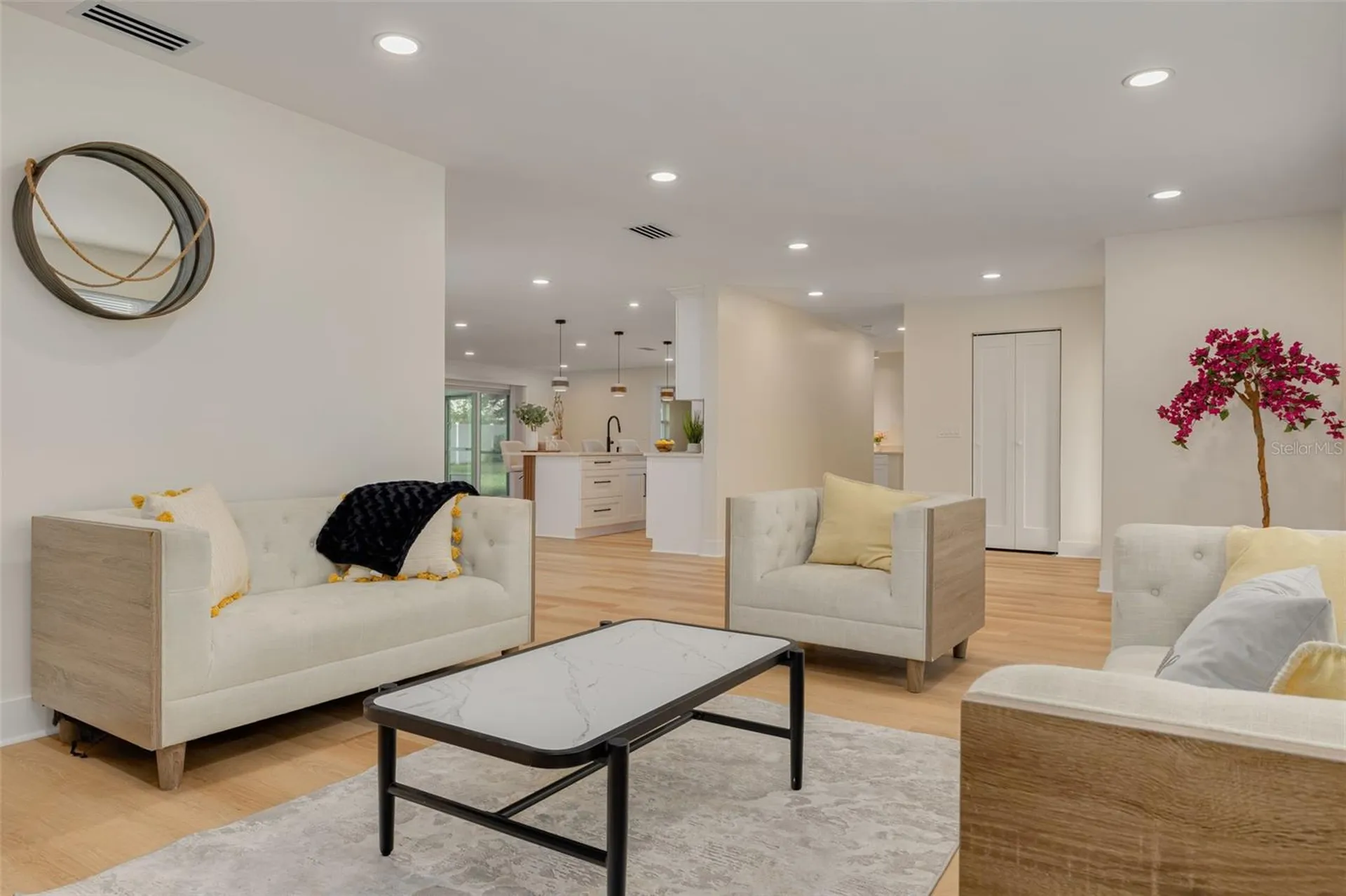 2065 Envoy Court Clearwater FL 33764