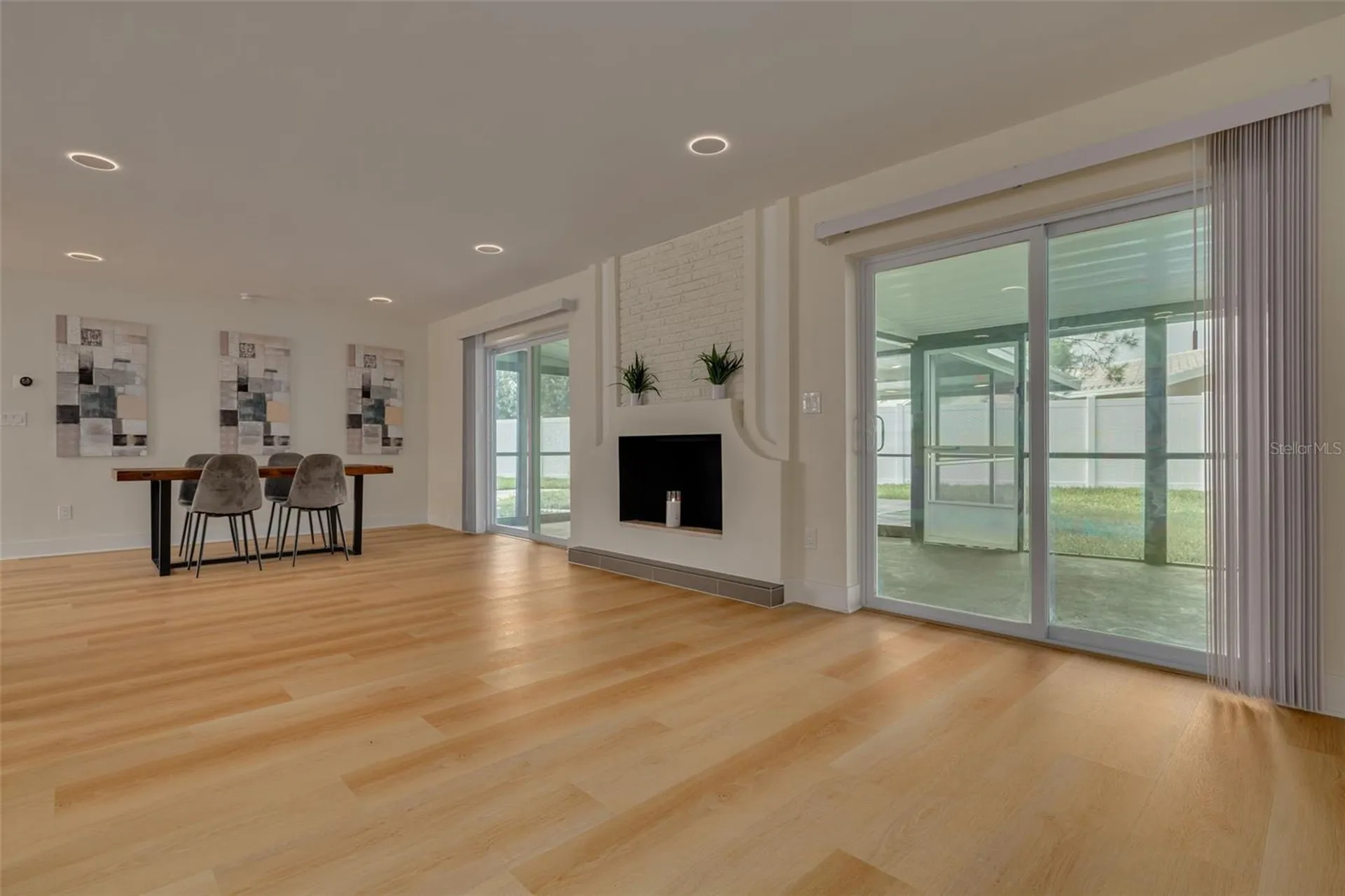 2065 Envoy Court Clearwater FL 33764