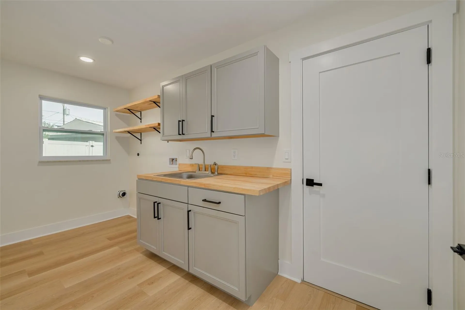 2065 Envoy Court Clearwater FL 33764