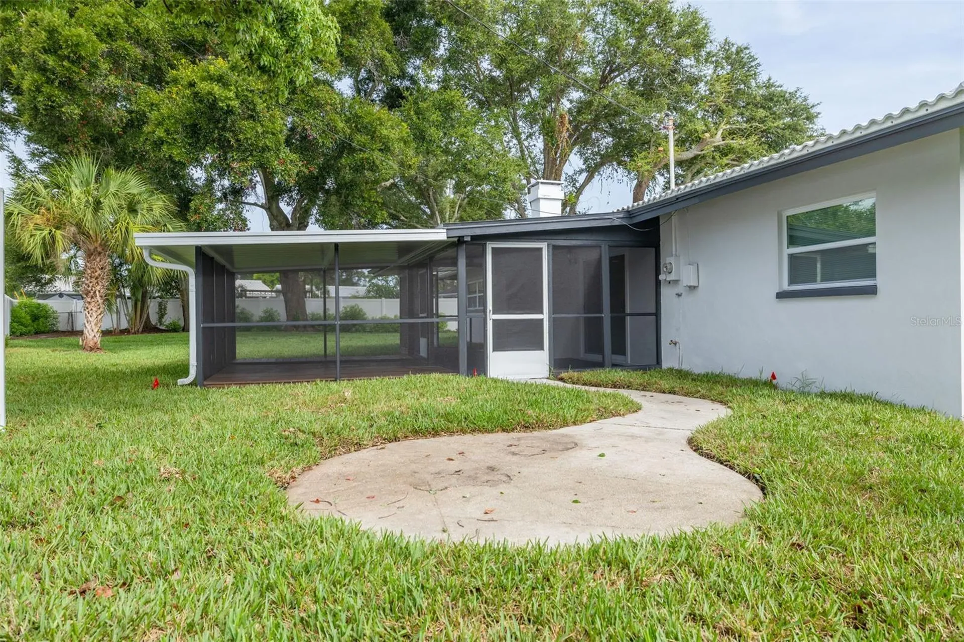 2065 Envoy Court Clearwater FL 33764