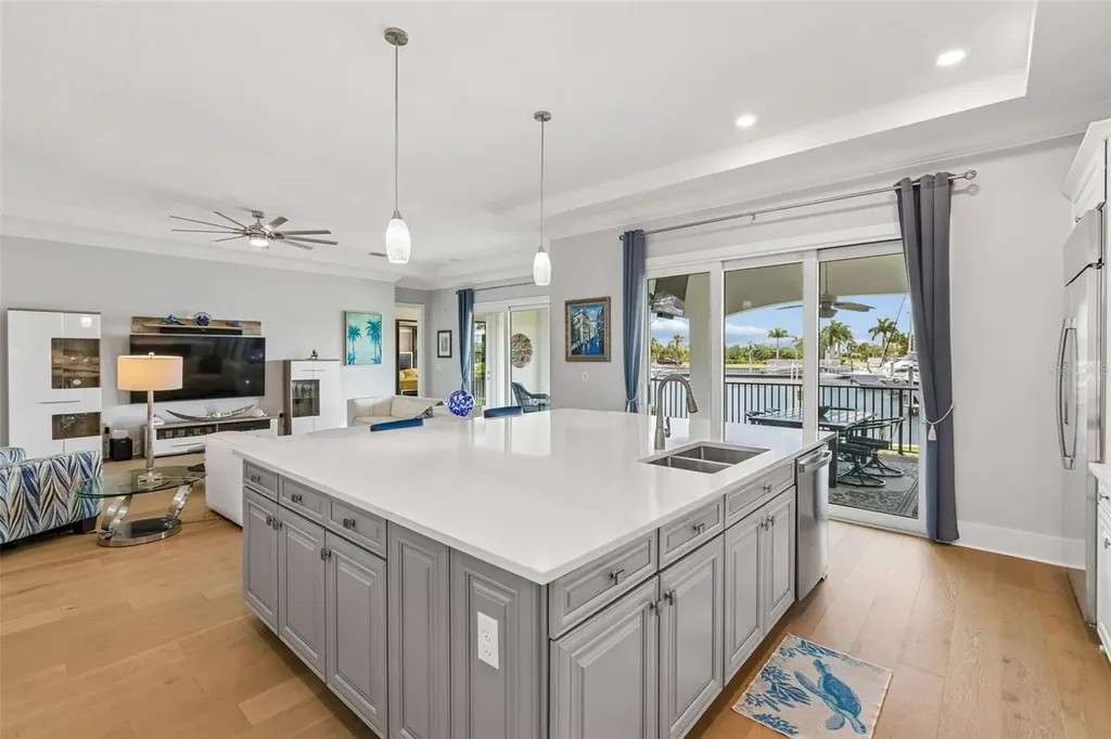 3036 Christophers Watch Lane Ruskin FL 33570