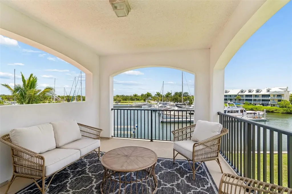 3036 Christophers Watch Lane Ruskin FL 33570