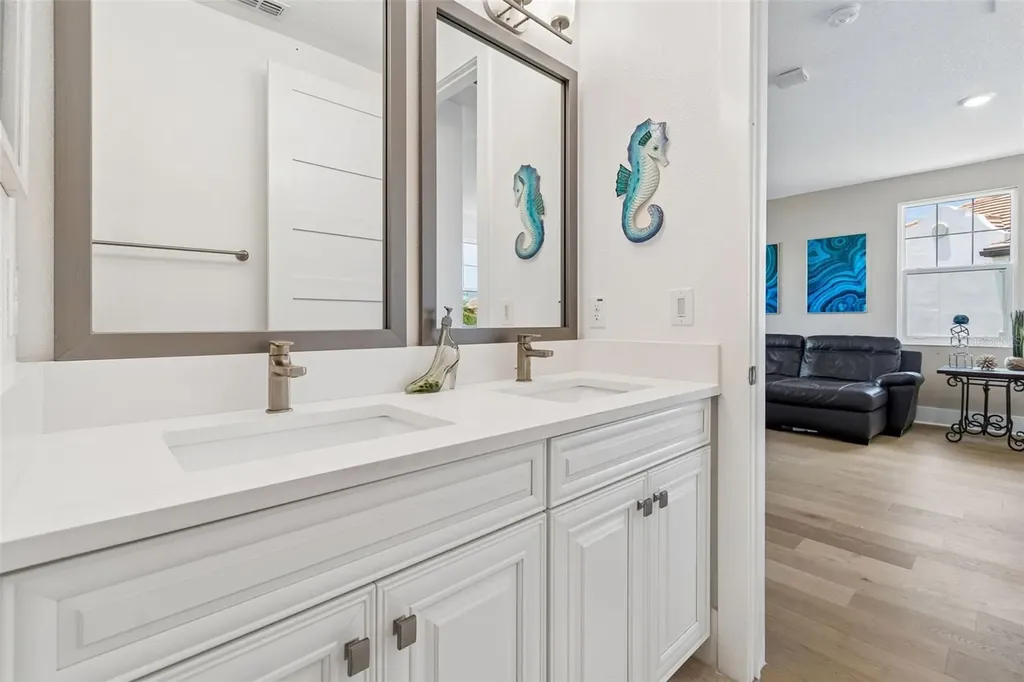 3036 Christophers Watch Lane Ruskin FL 33570