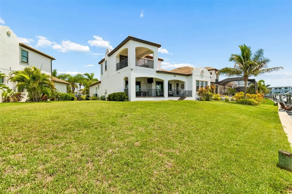 3036 Christophers Watch Lane Ruskin FL 33570