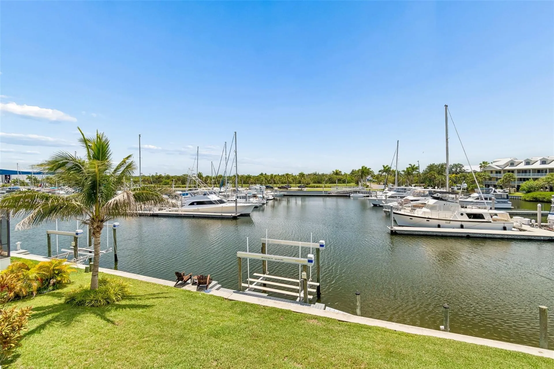 3036 Christophers Watch Lane Ruskin FL 33570