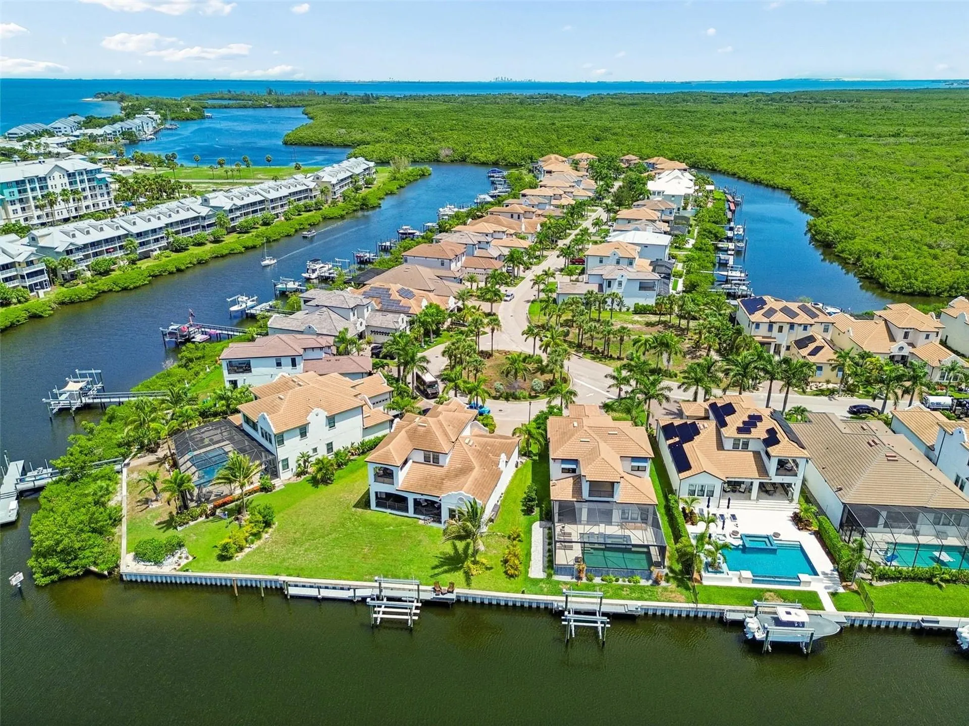 3036 Christophers Watch Lane Ruskin FL 33570