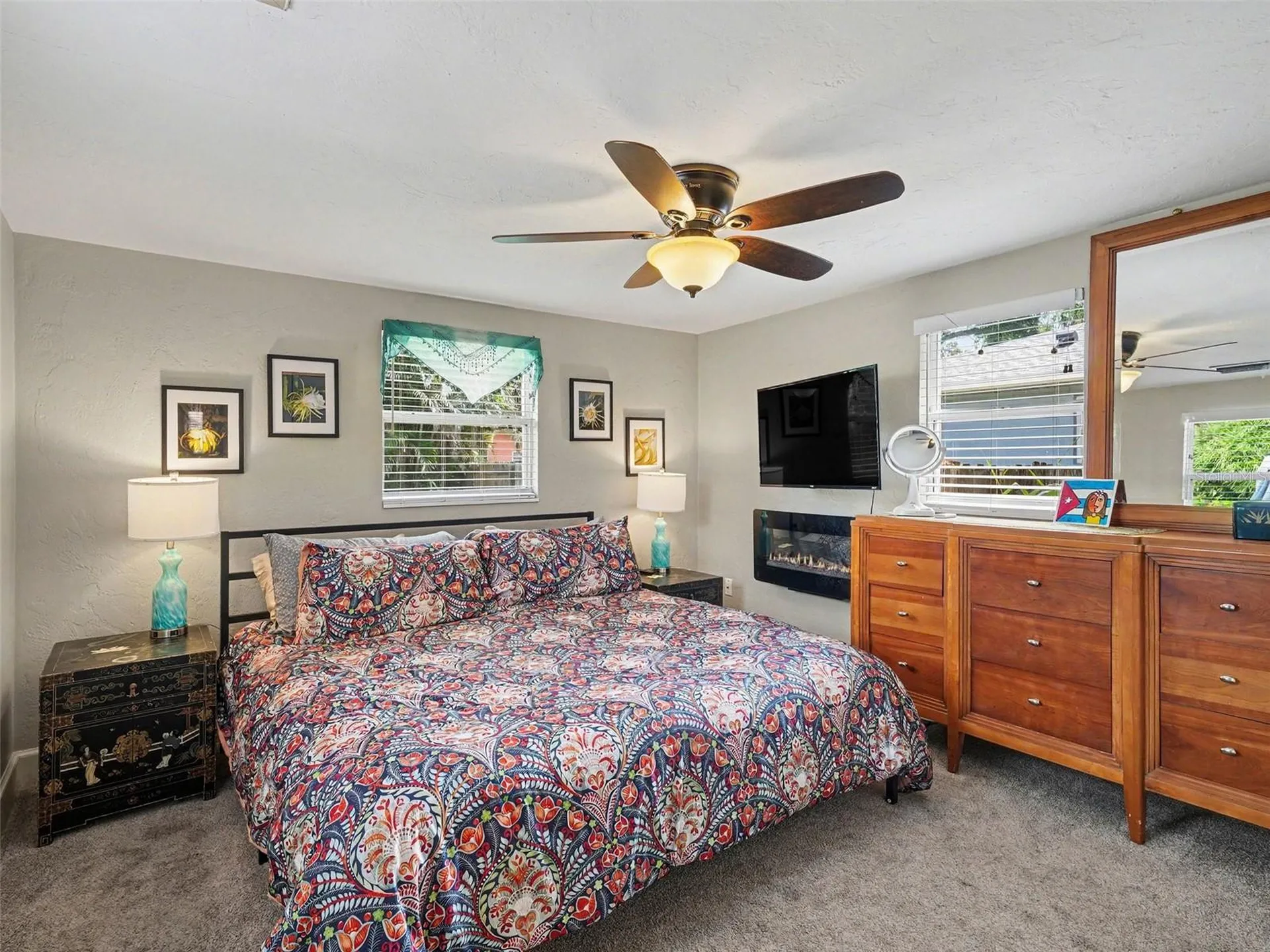 3035 Hillview Street Sarasota FL 34239