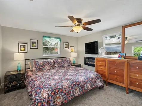 3035 Hillview Street Sarasota FL 34239