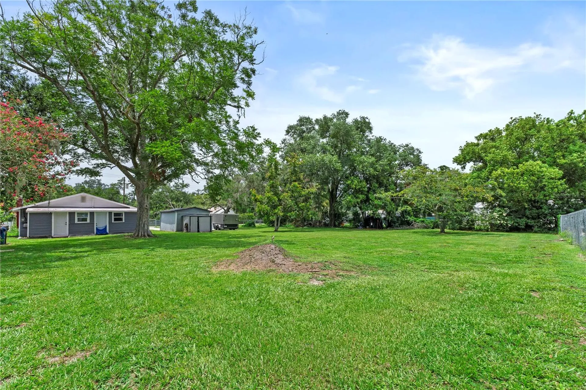 204 Pine Avenue Polk City FL 33868