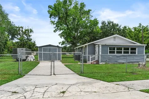 204 Pine Avenue Polk City FL 33868