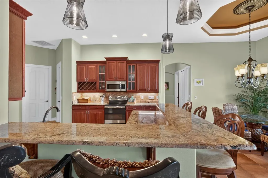 8 Old Oak Drive N Palm Coast FL 32137