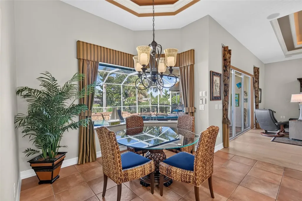 8 Old Oak Drive N Palm Coast FL 32137