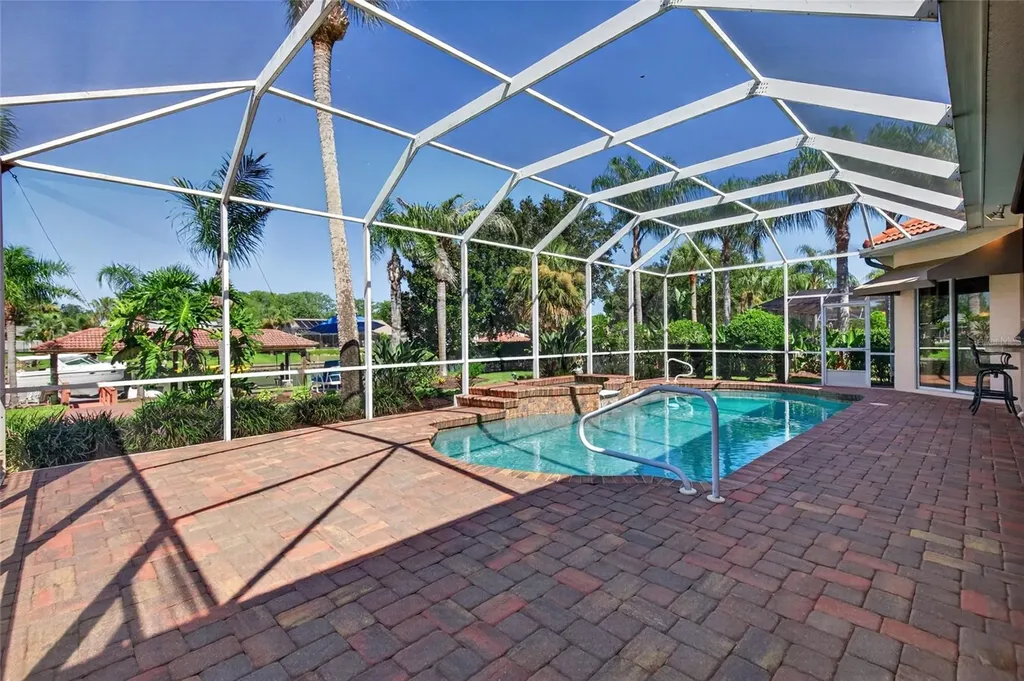 8 Old Oak Drive N Palm Coast FL 32137