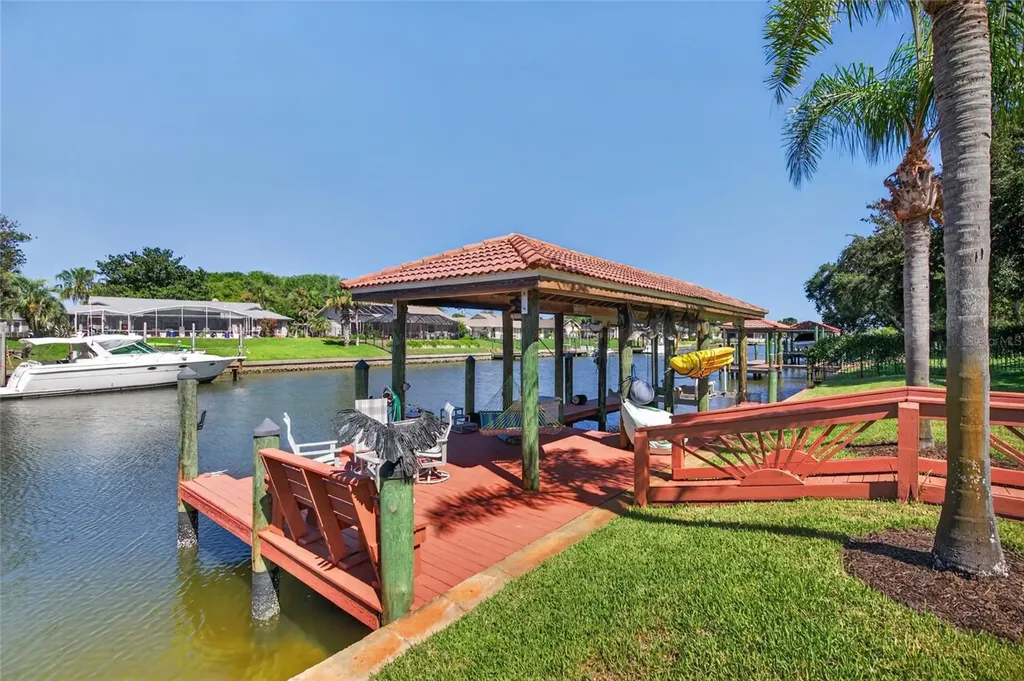 8 Old Oak Drive N Palm Coast FL 32137