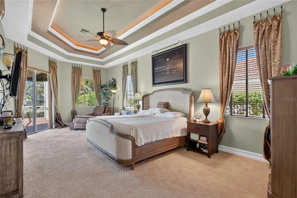 8 Old Oak Drive N Palm Coast FL 32137