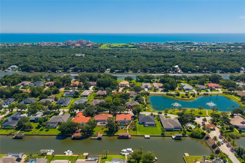 8 Old Oak Drive N Palm Coast FL 32137
