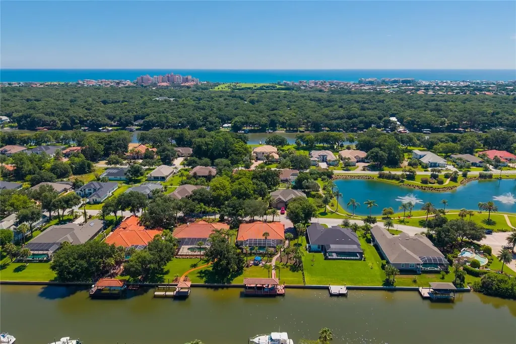 8 Old Oak Drive N Palm Coast FL 32137