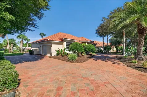 8 Old Oak Drive N Palm Coast FL 32137