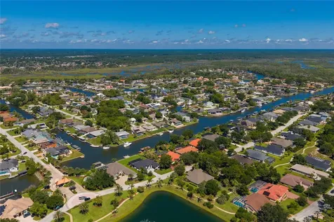 8 Old Oak Drive N Palm Coast FL 32137