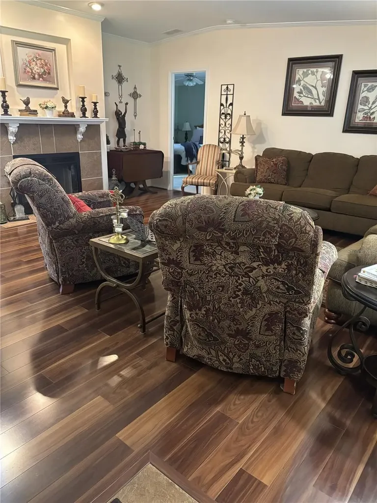 2723 Lake Grassmere Circle Zellwood FL 32798