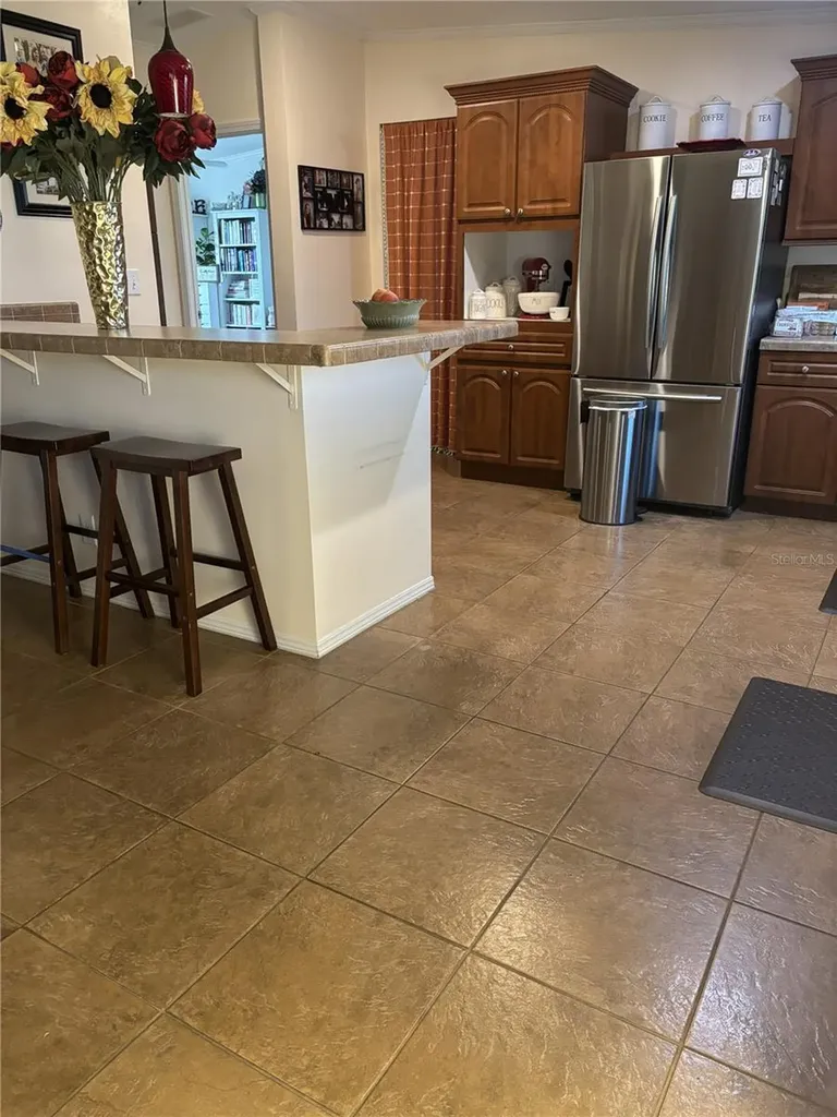 2723 Lake Grassmere Circle Zellwood FL 32798