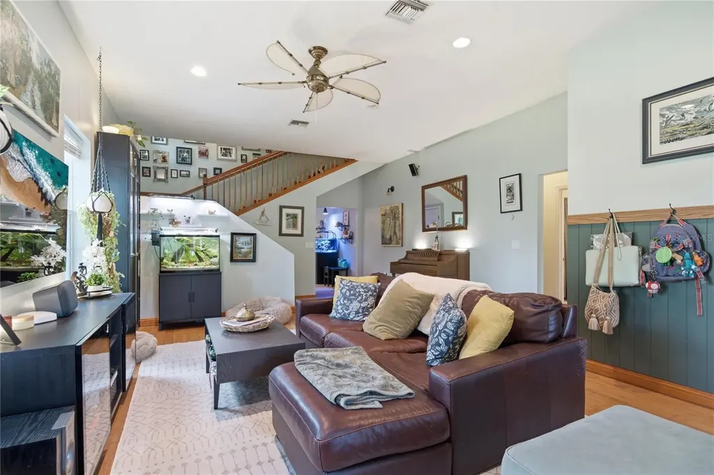 512 SE 9th Street Ocala FL 34471