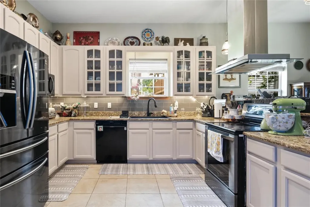 512 SE 9th Street Ocala FL 34471