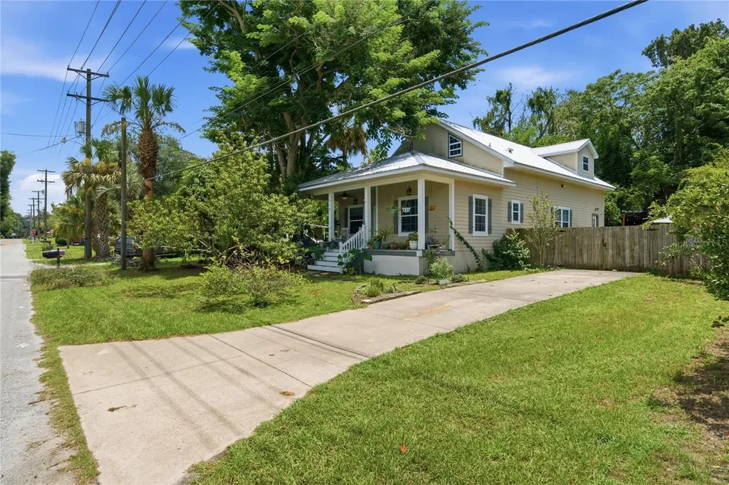 512 SE 9th Street Ocala FL 34471
