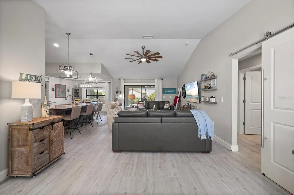 429 Londrina Drive Punta Gorda FL 33983