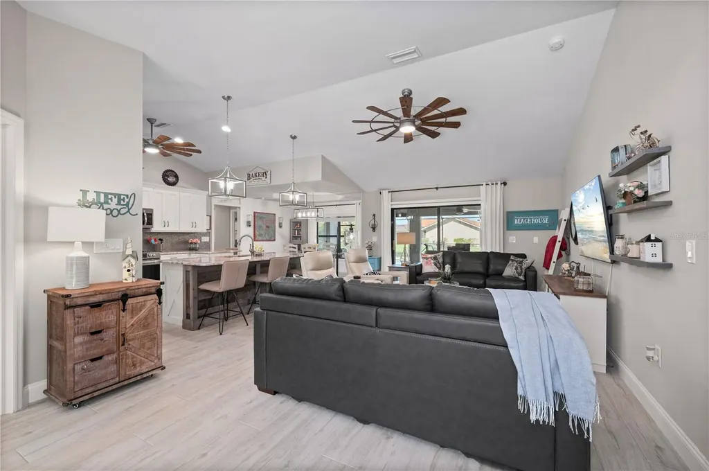 429 Londrina Drive Punta Gorda FL 33983