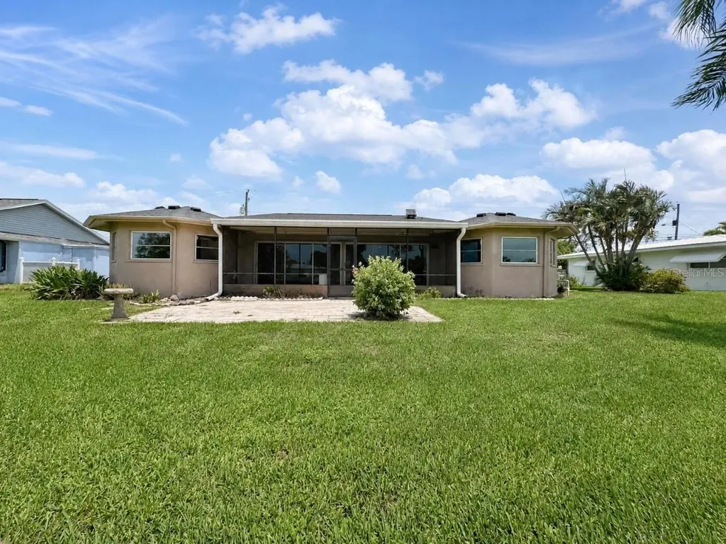 356 Peppertree Road Venice FL 34293