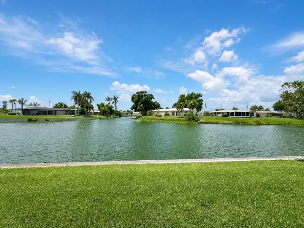 356 Peppertree Road Venice FL 34293
