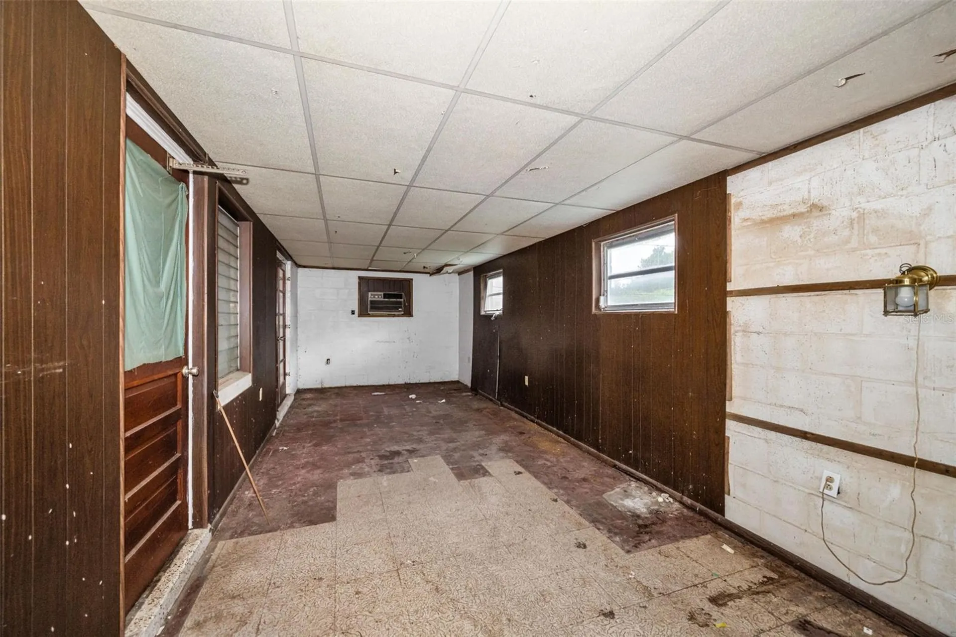 509 Broxburn Avenue Tampa FL 33617