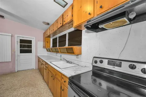 509 Broxburn Avenue Tampa FL 33617