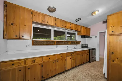 509 Broxburn Avenue Tampa FL 33617