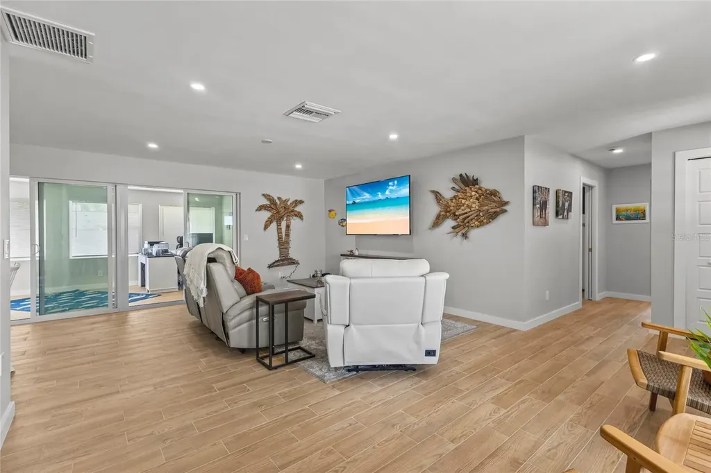 7307 14th Avenue W Bradenton FL 34209