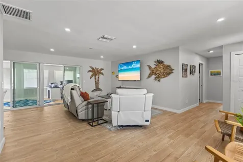 7307 14th Avenue W Bradenton FL 34209