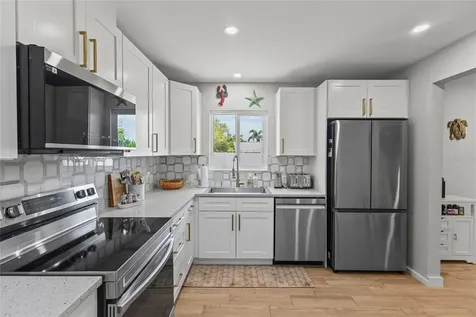 7307 14th Avenue W Bradenton FL 34209