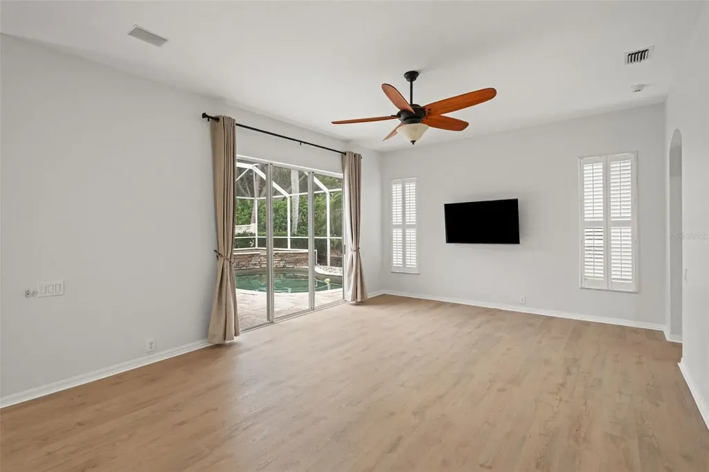18115 Regents Square Drive Tampa FL 33647