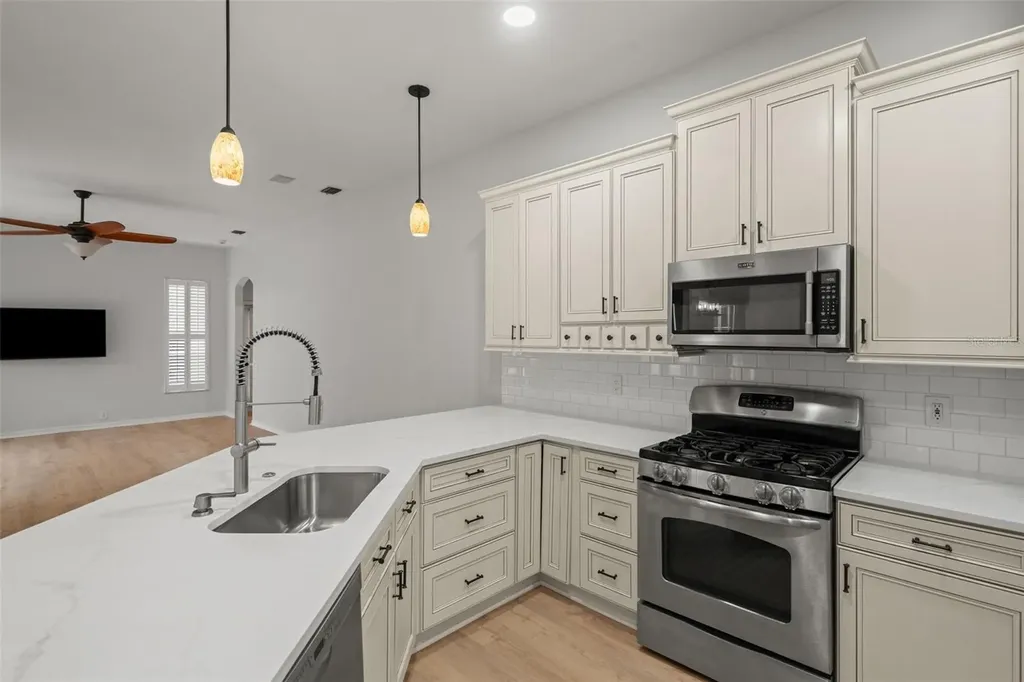 18115 Regents Square Drive Tampa FL 33647