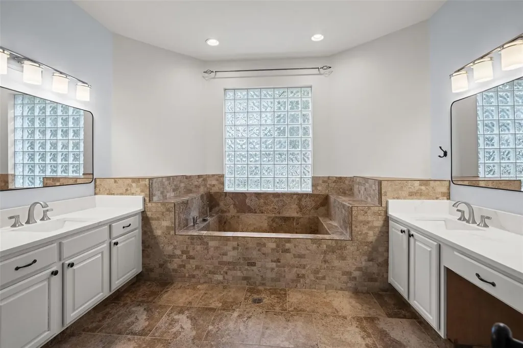 18115 Regents Square Drive Tampa FL 33647