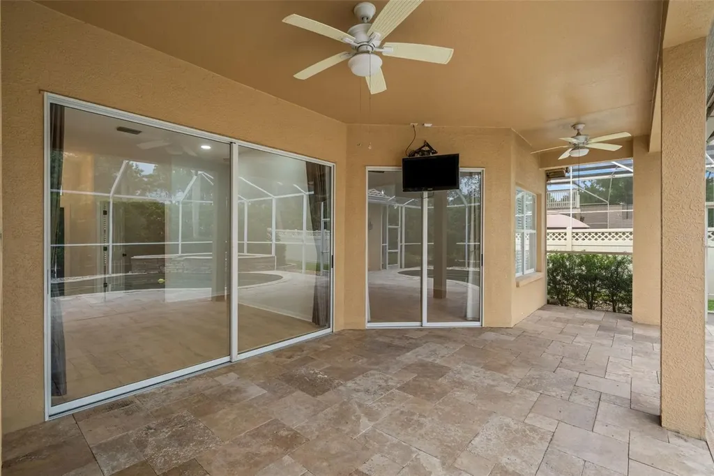 18115 Regents Square Drive Tampa FL 33647
