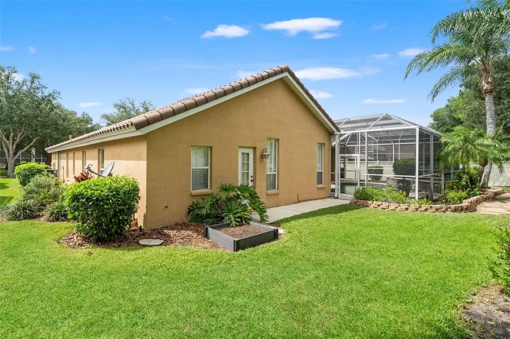 18115 Regents Square Drive Tampa FL 33647