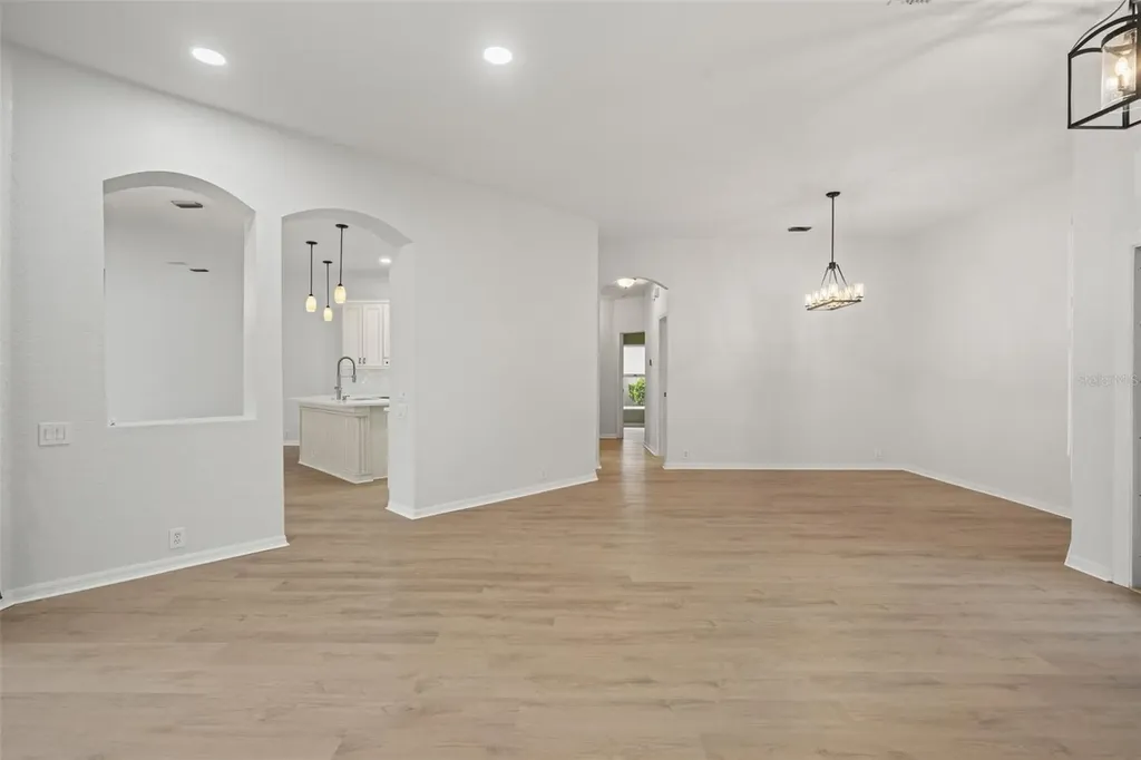 18115 Regents Square Drive Tampa FL 33647